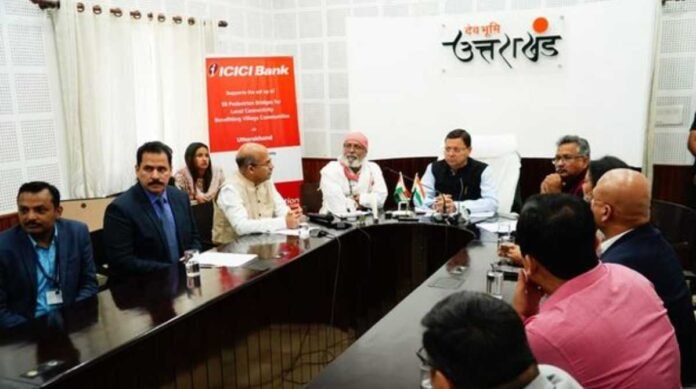 CM धामी ने किया पर्वतीय जनपदों के विभिन्न गांवों में