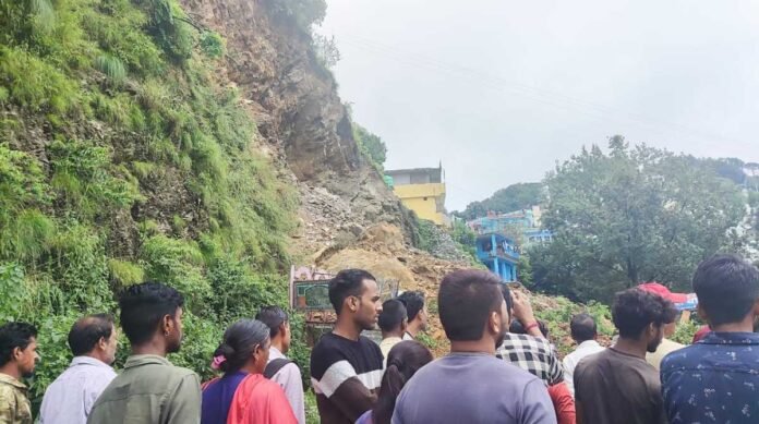 टिहरीः चंबा हादसे में मलबे से अब तक पांच शव