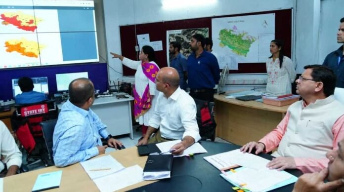 दिल्ली से लौटते ही सीएम धामी ने ली अतिवृष्टि एवं