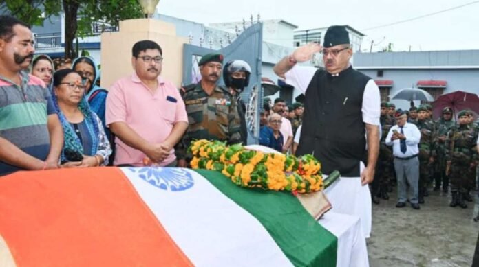 देहरादूनः लांस नायक दौलत सिंह मेहर के अंतिम दर्शन को