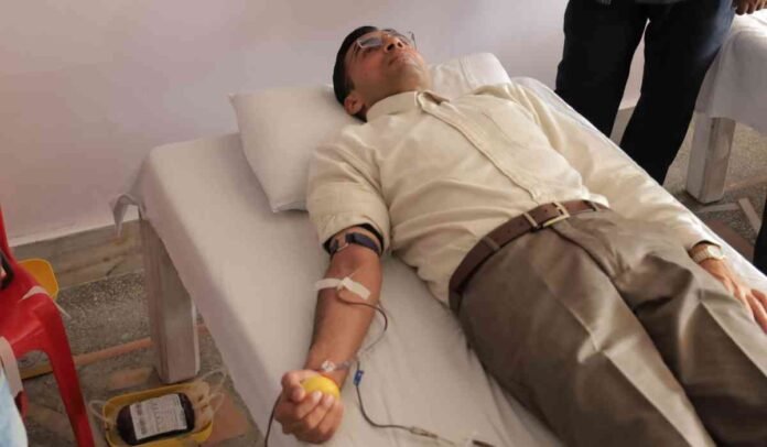 श्री हेमकुंड साहिब गुरुद्वारा ऋषिकेश में लगाए गए रक्तदान शिविर