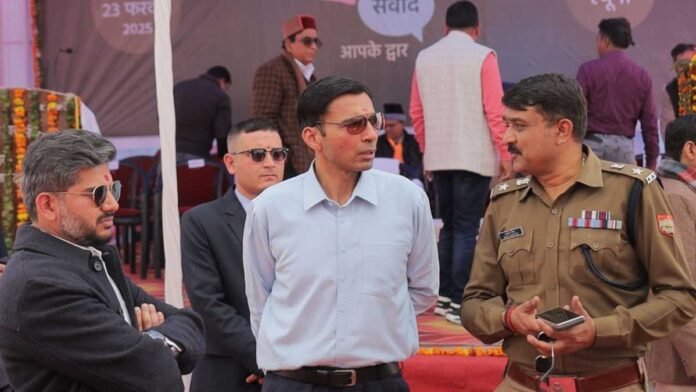 डीएम ने त्यूणी हेलीपैड/खेल मैदान की सुरक्षात्मक कार्य के लिए